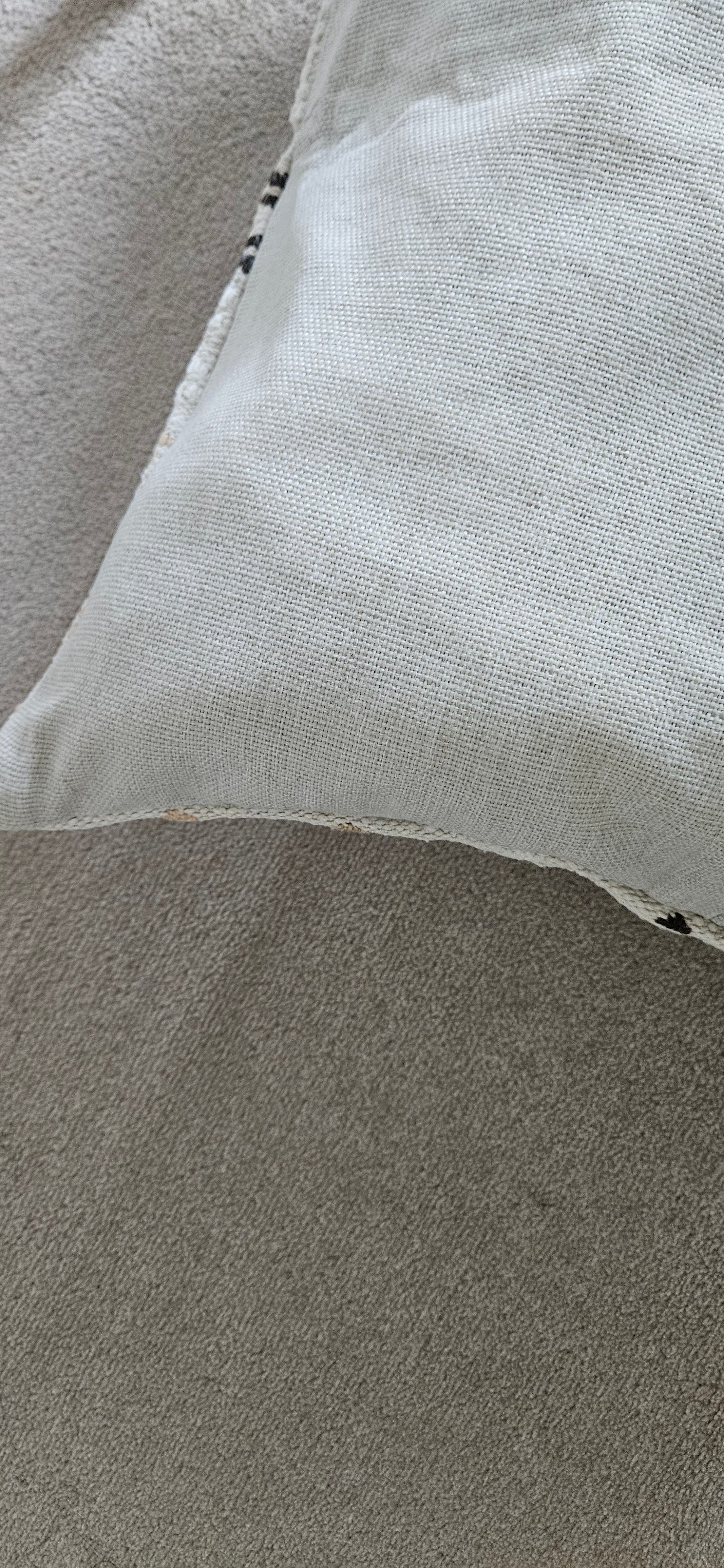 Embroidered kilim cushion cover