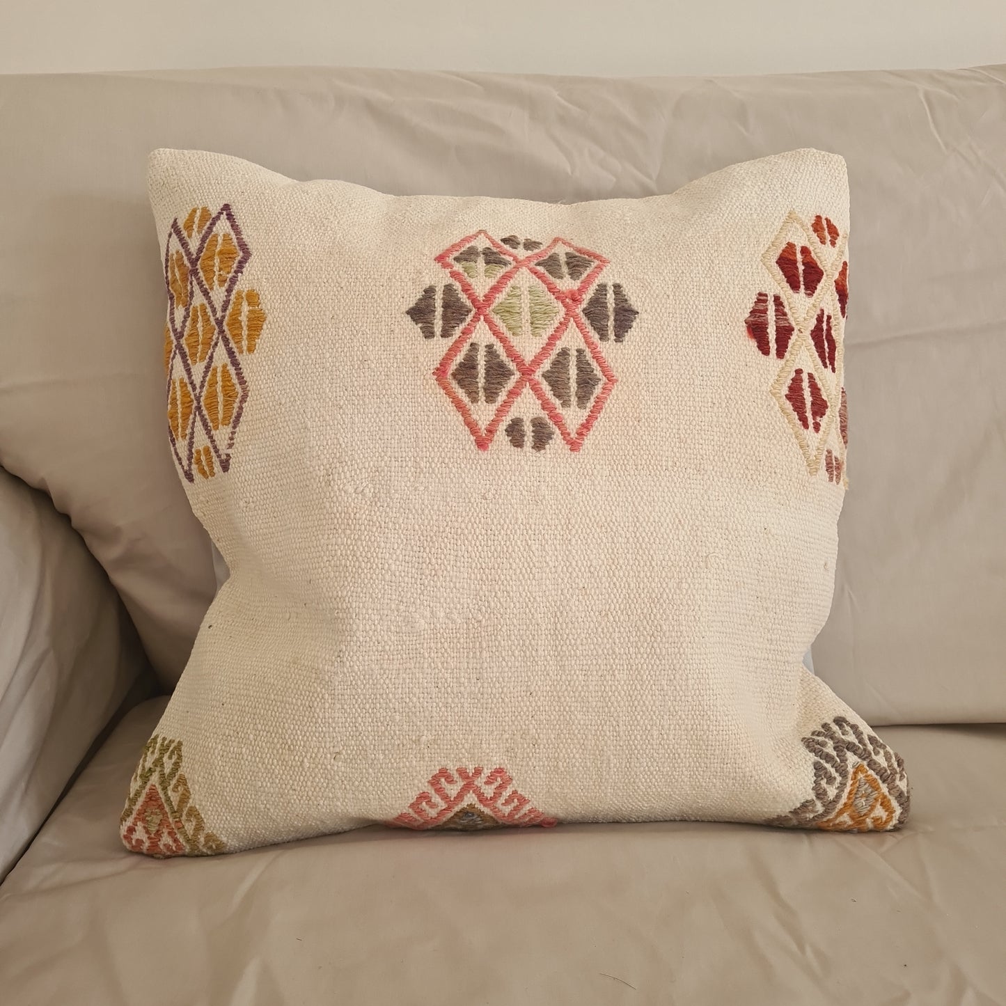 Cicim cushion cover