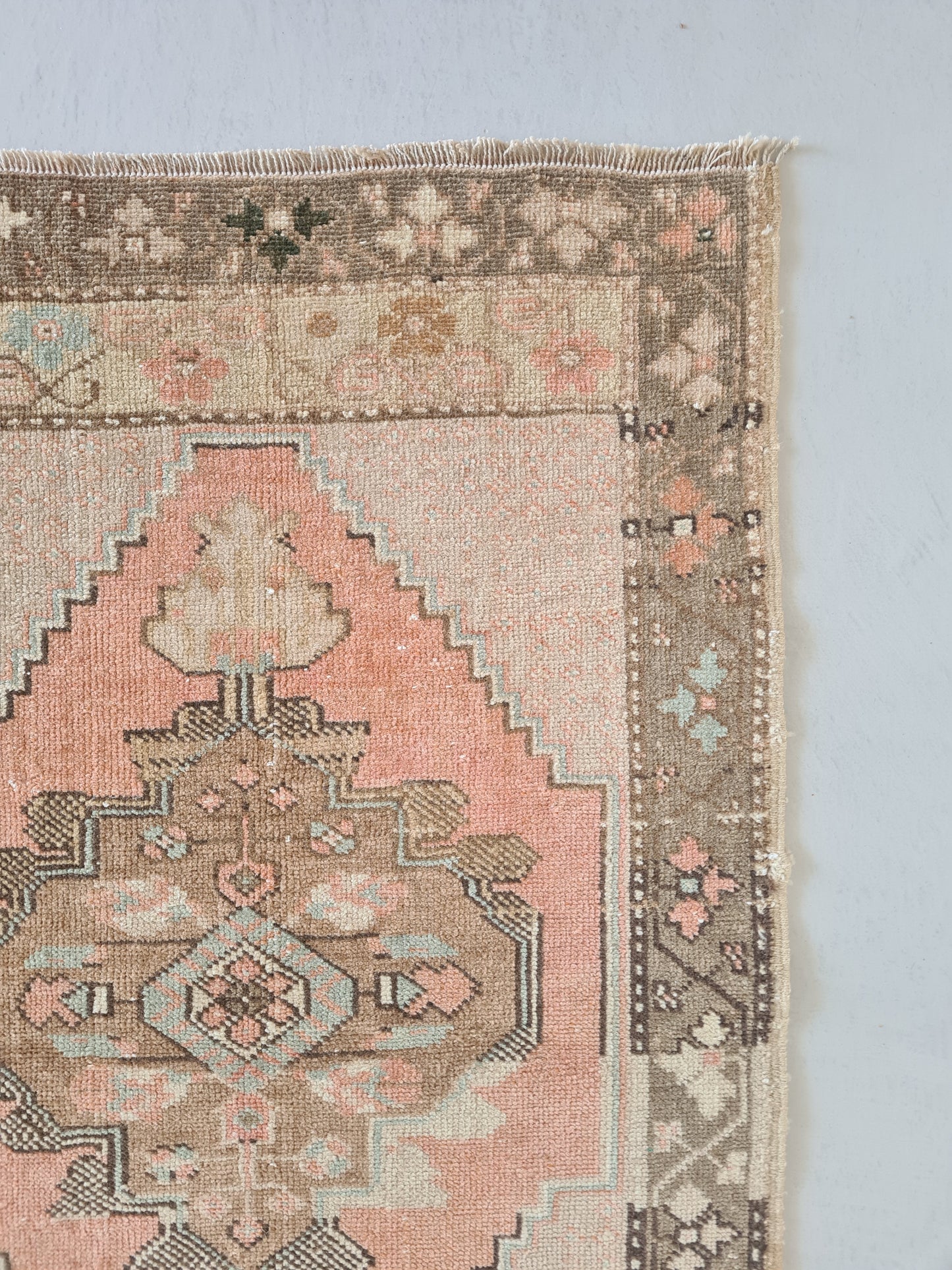 Vintage turkish rug - 'Zahara'