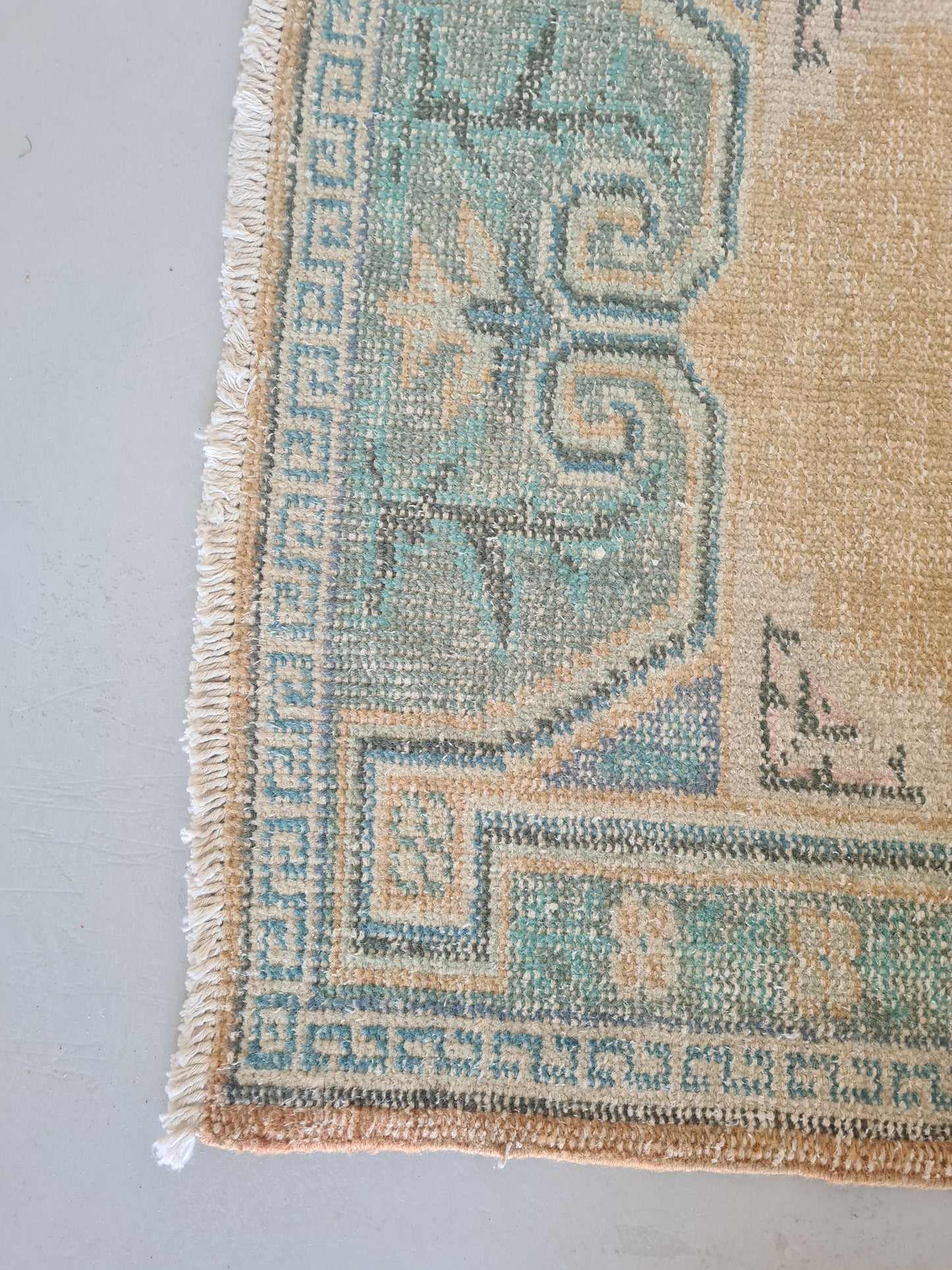 Vintage Rose Turkish rug