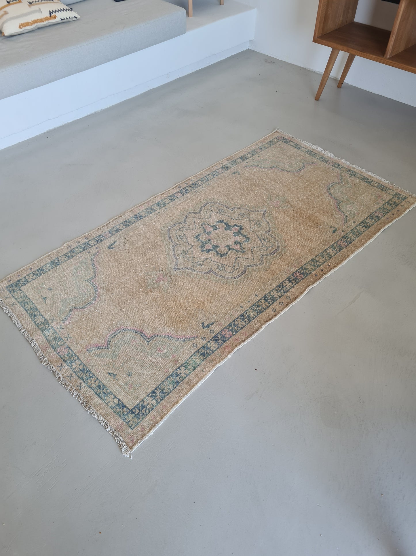 Vintage Turkish Rug - ' Anis'