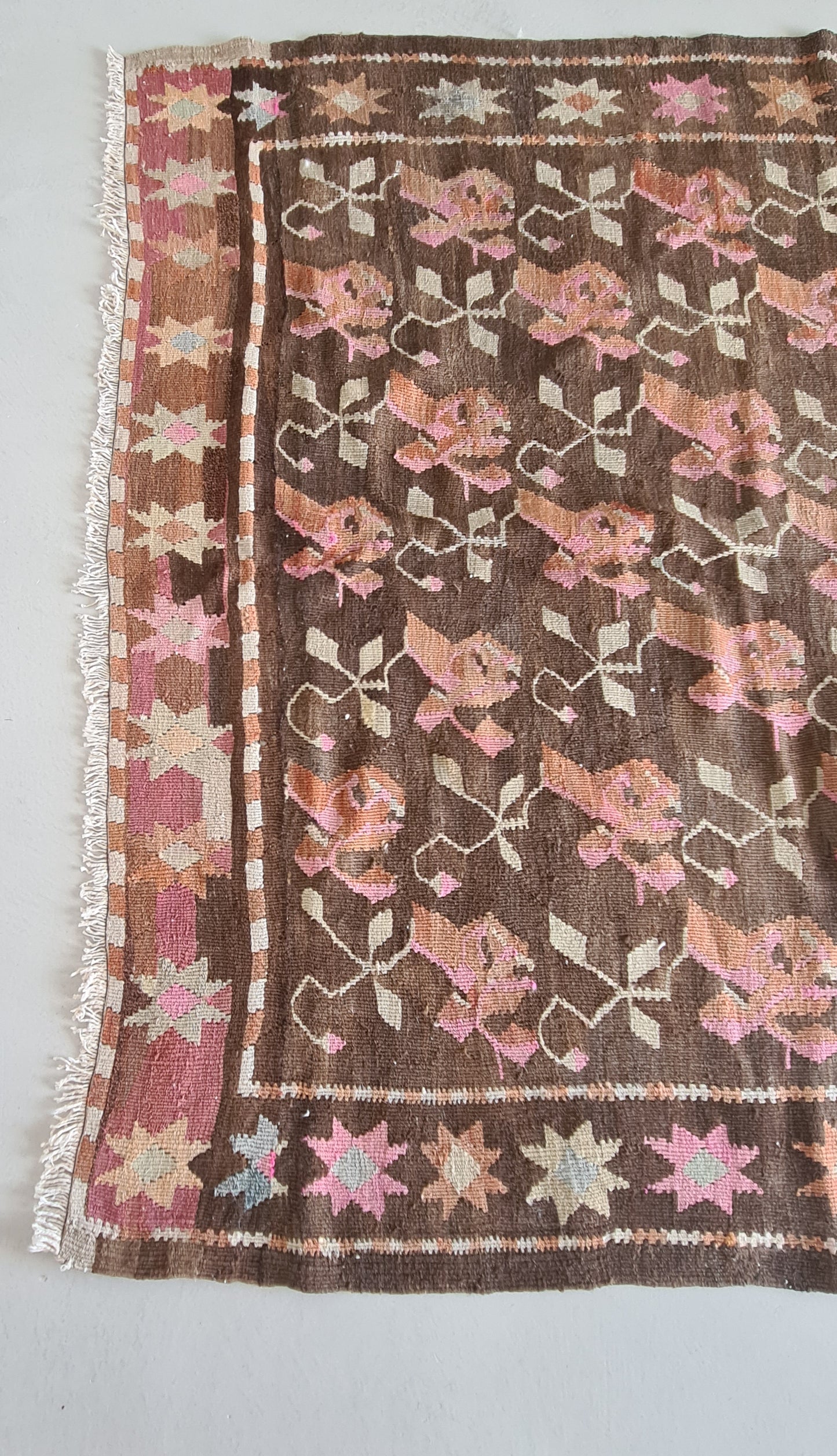 Vintage turkish kilim