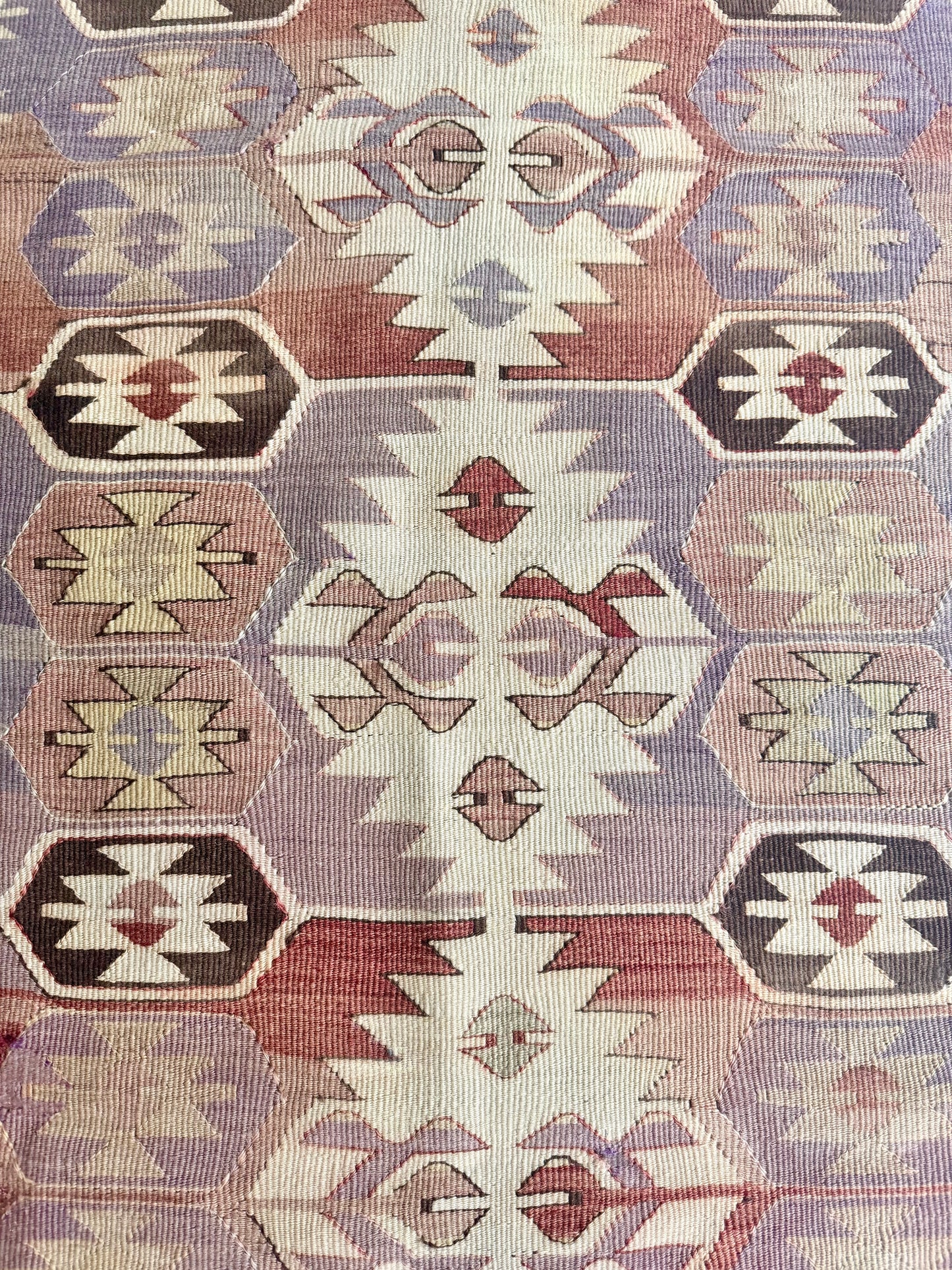 Vintage Kilim rug