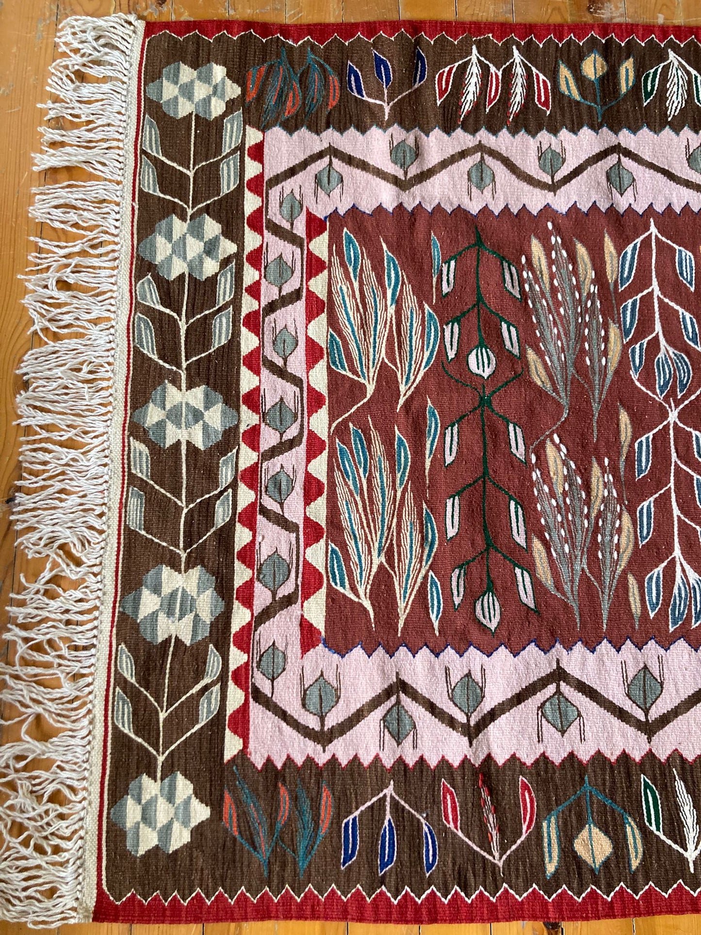 Vintage anatolian kilim