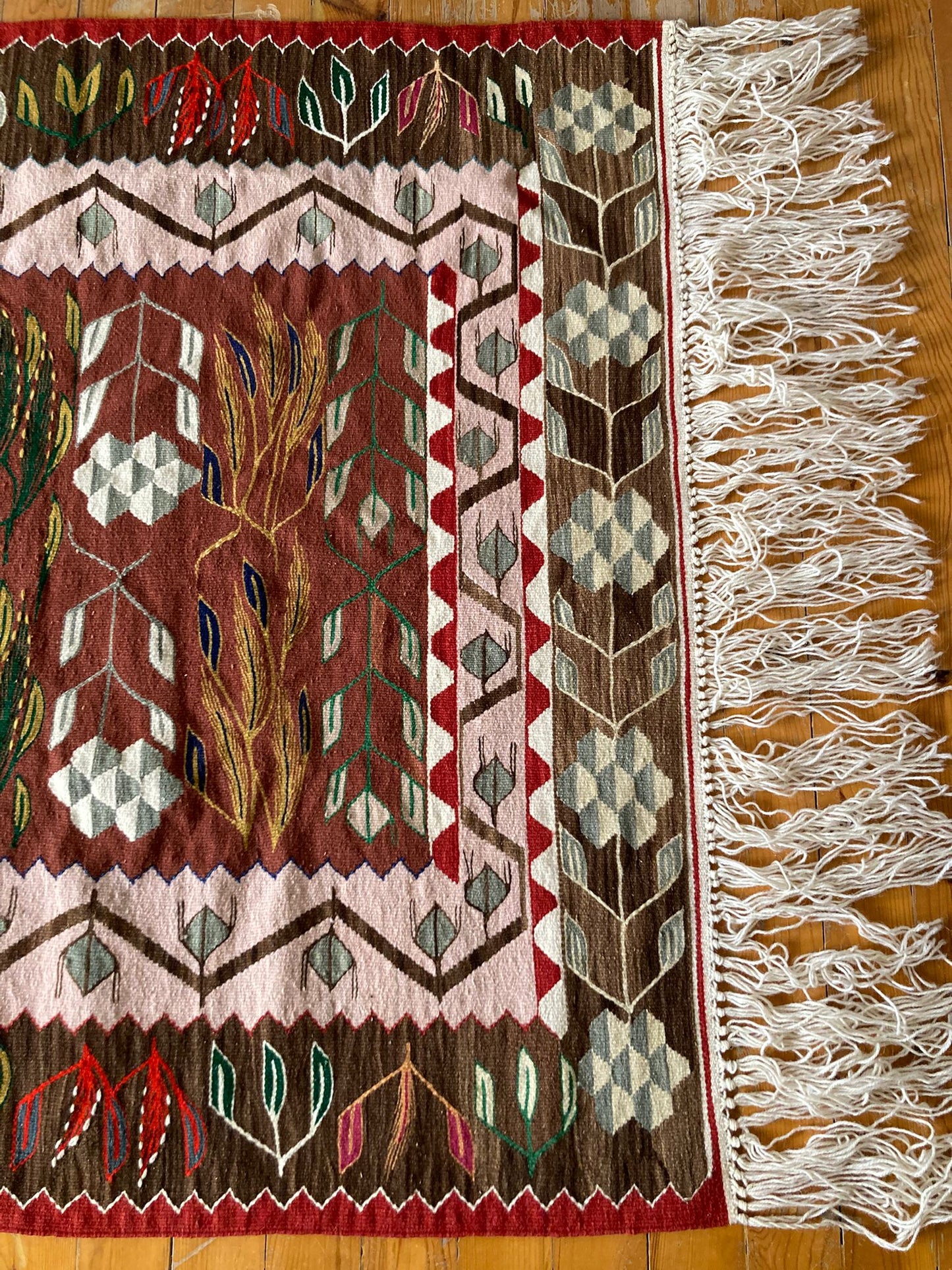 Vintage anatolian kilim