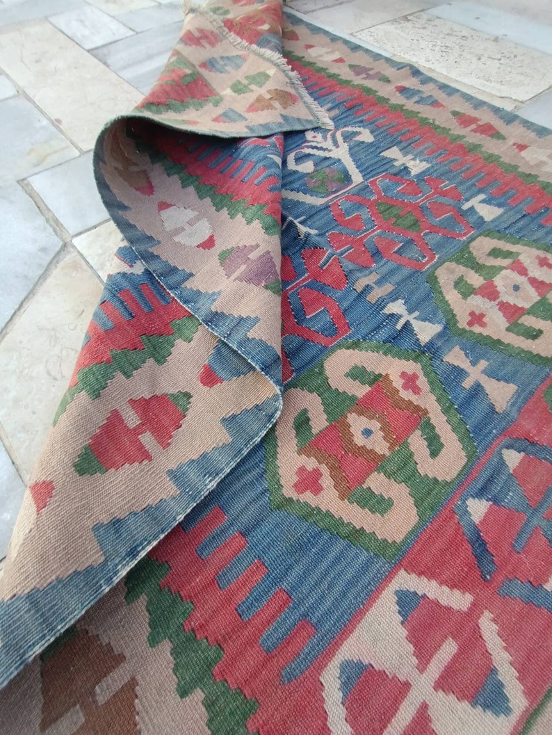 Vintage Turkish Kilim -Baris'