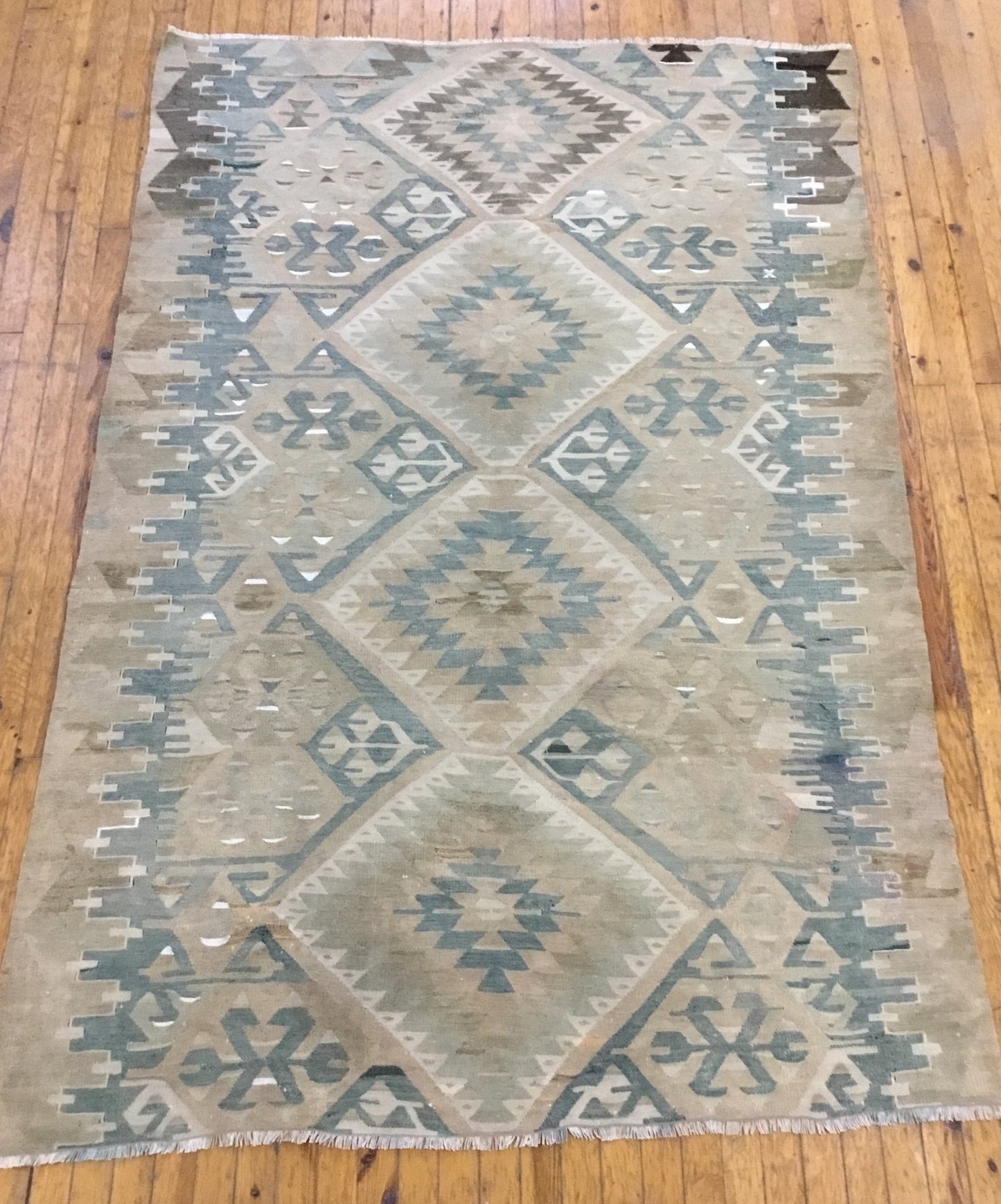 Vintage turkish kilim