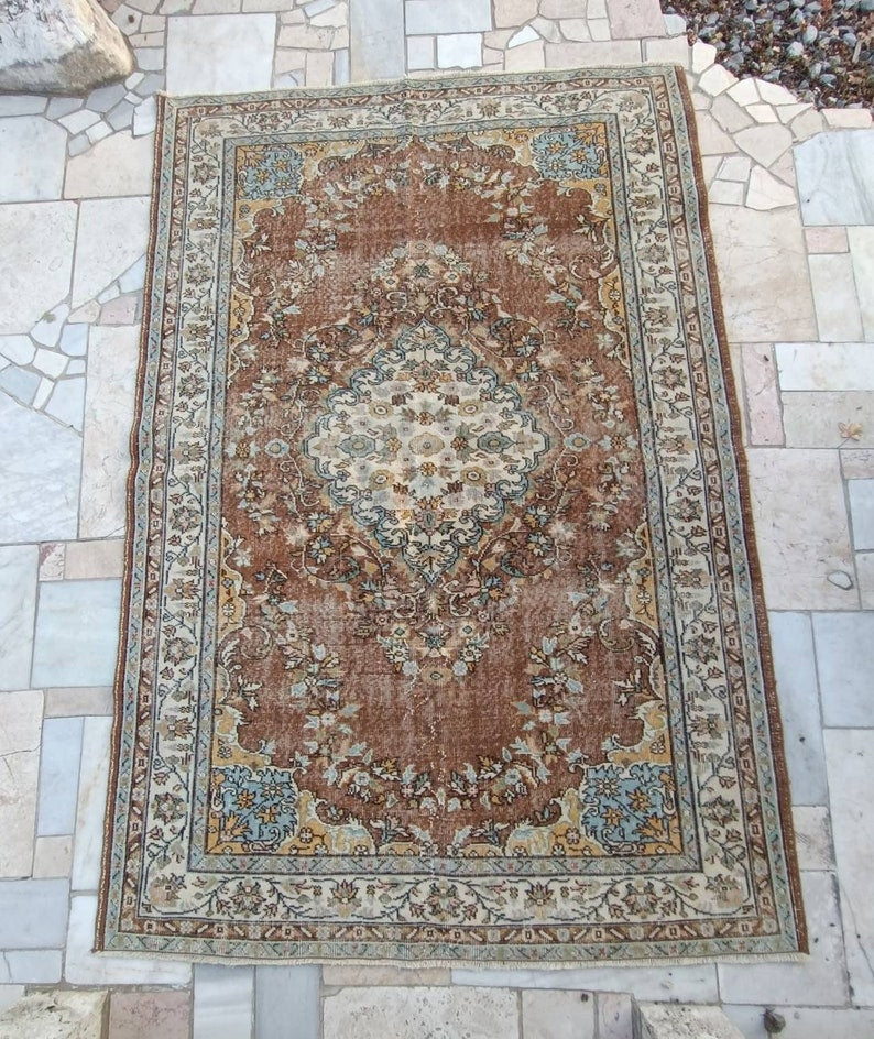 Vintage turkish rug,rustic woven carpet