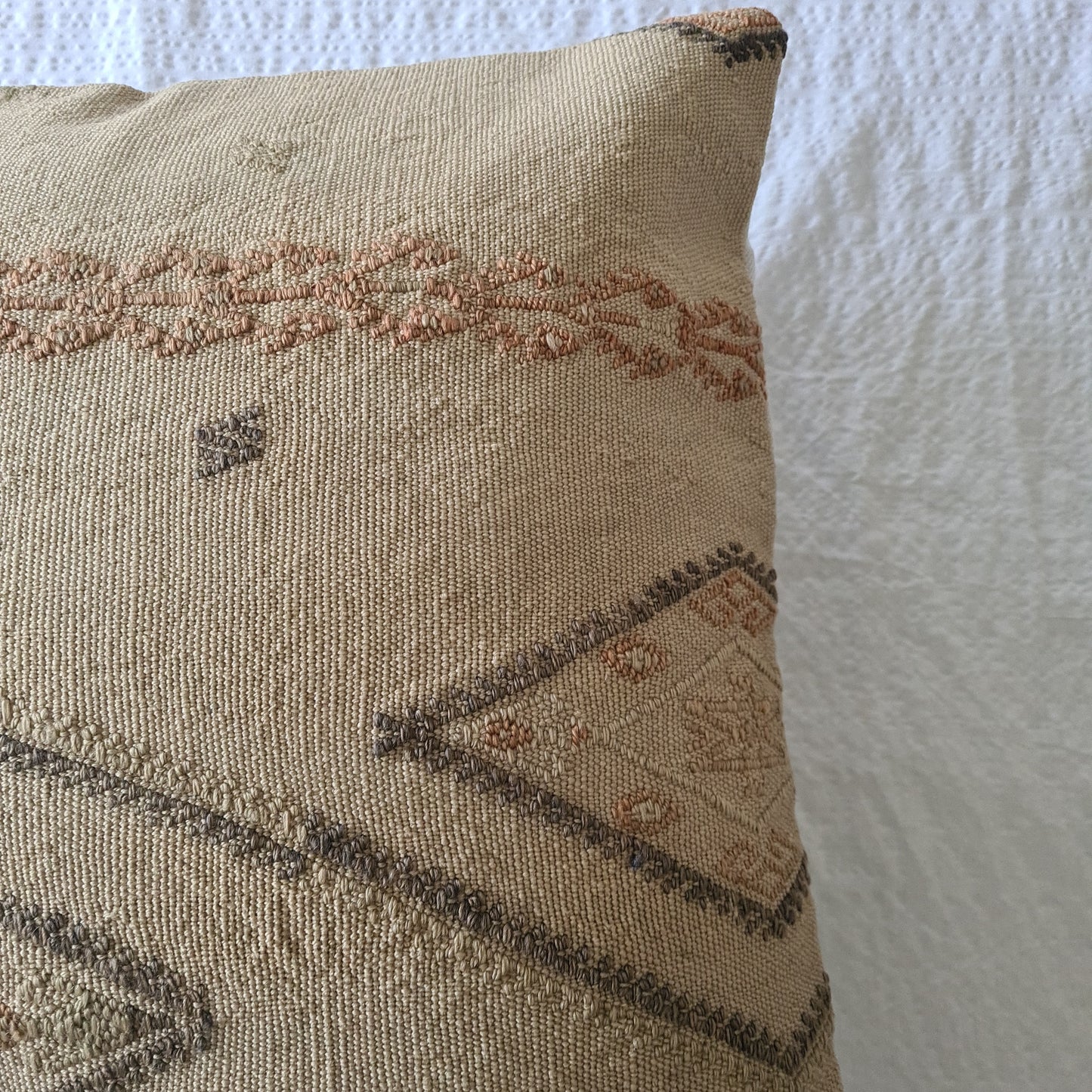 Natural kilim cushion cover