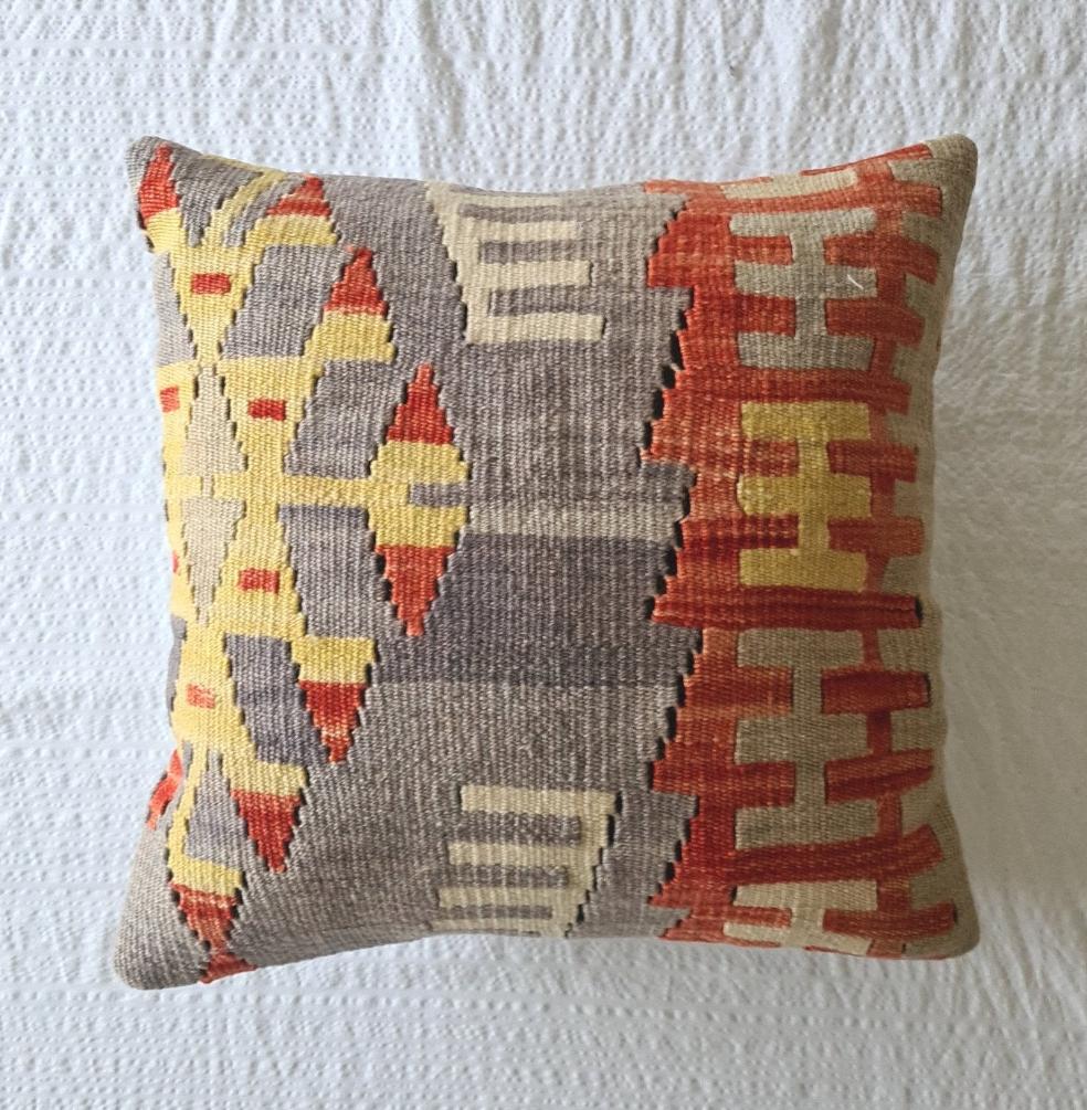 Kilim cushion. Pillow vintage. Uk