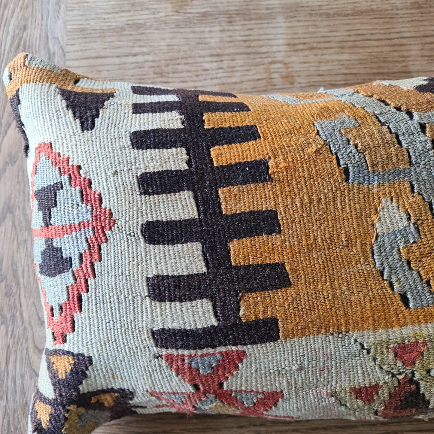 Lumbar kilim cushion cover