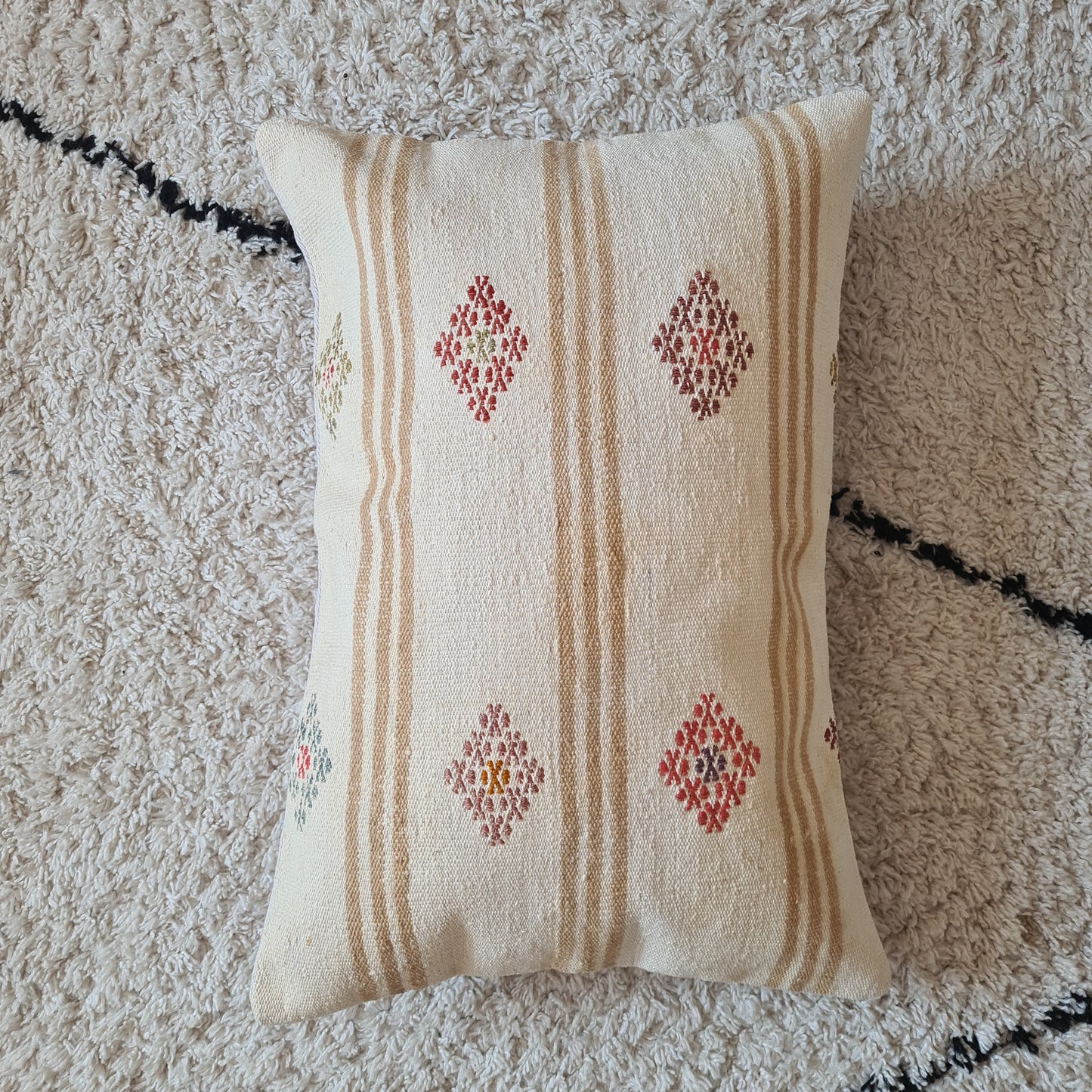 Vintage kilim pillow. Throw pillow