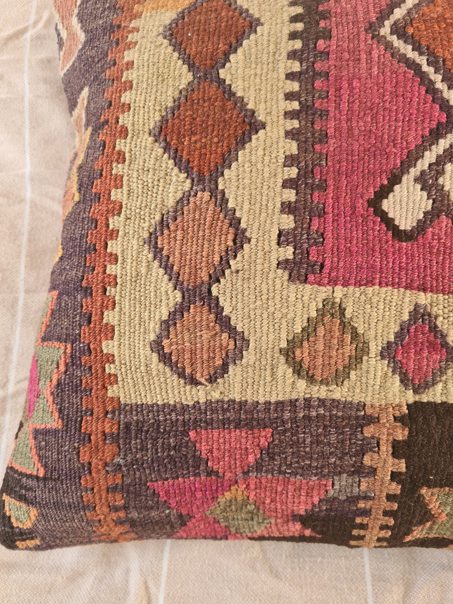 Pink pop Kilim cushion cover