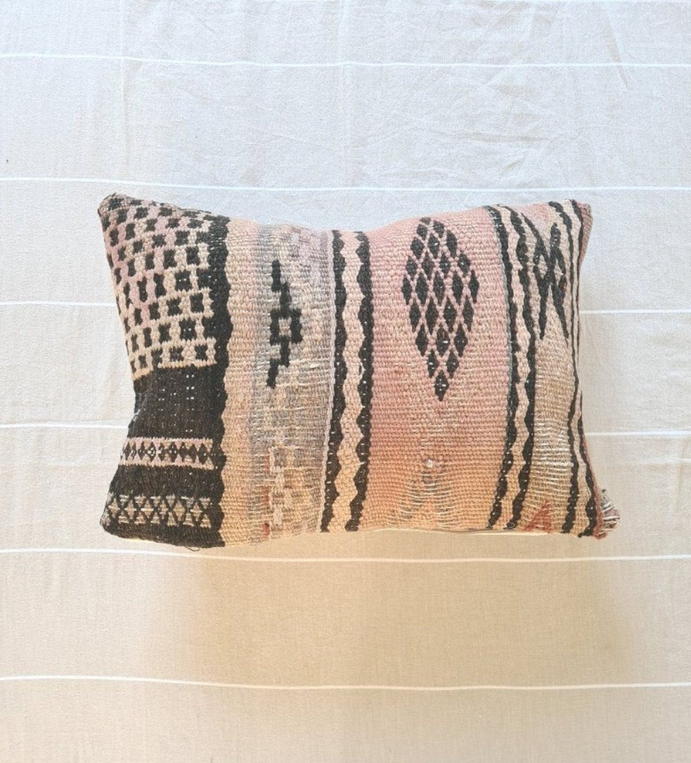 Vintage berber cushion, pink