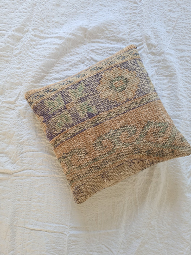 Floral kilim cushion cover